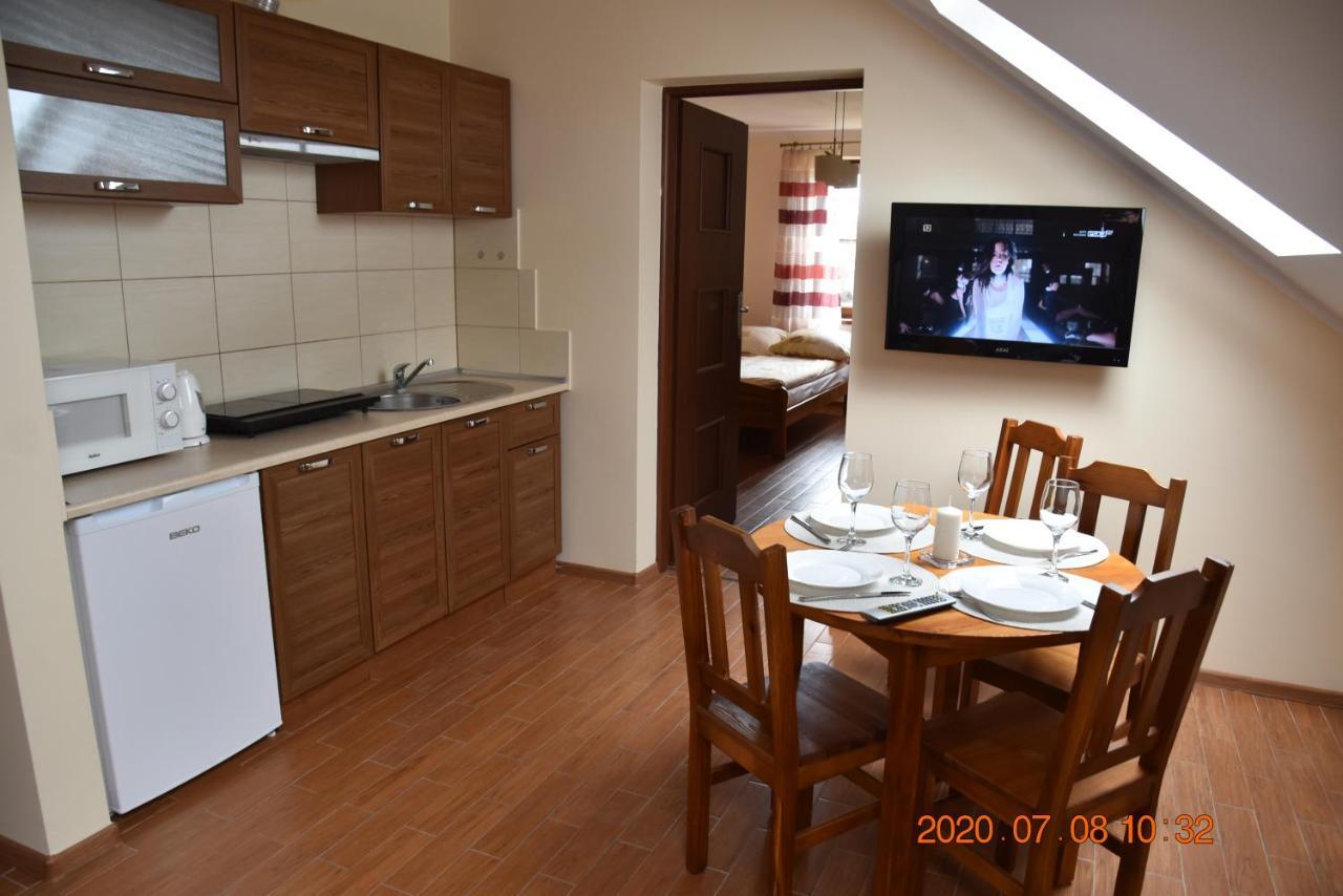 Apartamenty Przy Basenie Blisko Morza Brown Пуцк Екстериор снимка